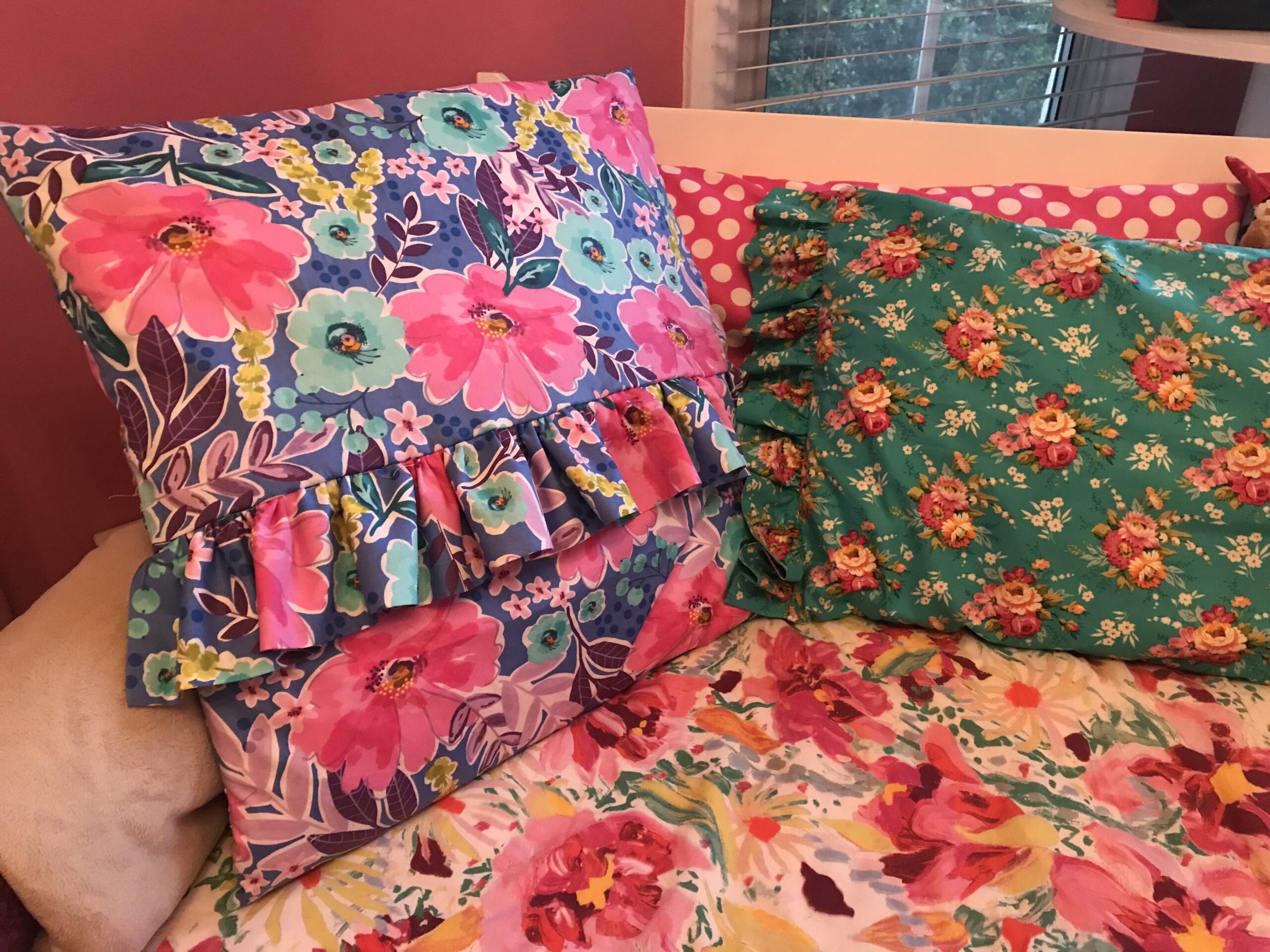 Alice Hampton Dickerson Fiber - Pillows In Pink